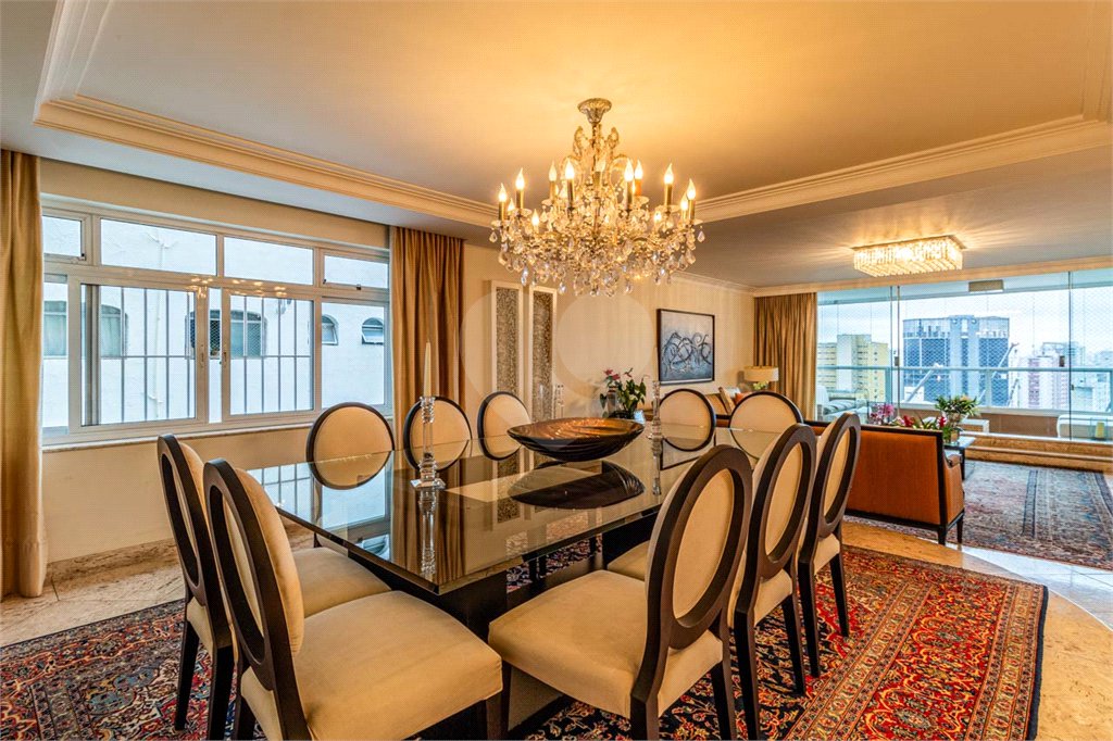 Apartamento à venda com 3 suítes em Bela Vista, São Paulo, SP