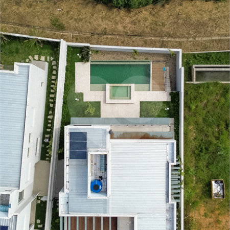Casa à venda com 4 suítes no condomínio Villa dos Pinheiros, Indaiatuba - SP