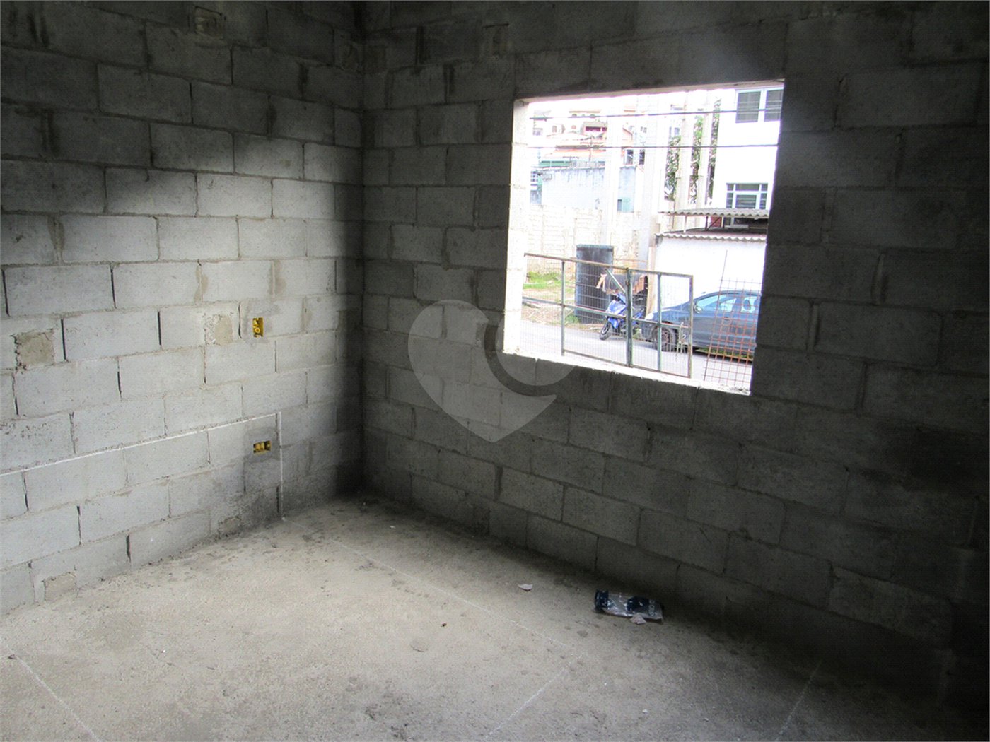 Casa à venda com 2 quartos no condomínio Edifício Cristo Rei, Arujá - SP