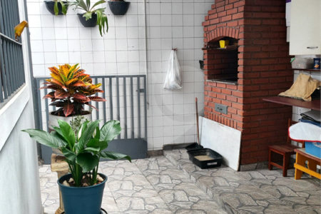 Casa à venda com 4 quartos, sendo 1 suíte, em Jardim Leila, Guarulhos, SP