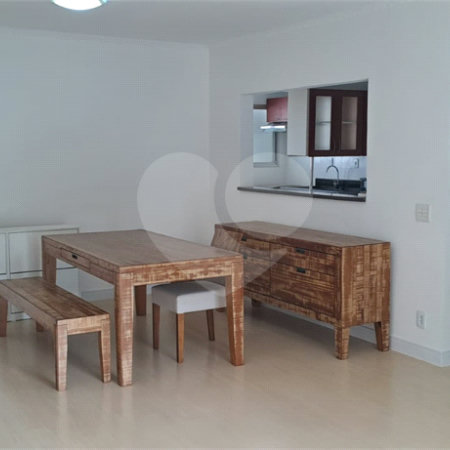 Apartamento à venda com 3 quartos, sendo 1 suíte, em Vila Paulicéia, São Paulo, SP