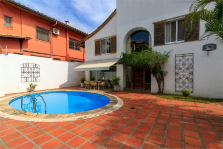 Casa à venda com 4 quartos, sendo 3 suítes, em Jardim Panorama, São Paulo, SP