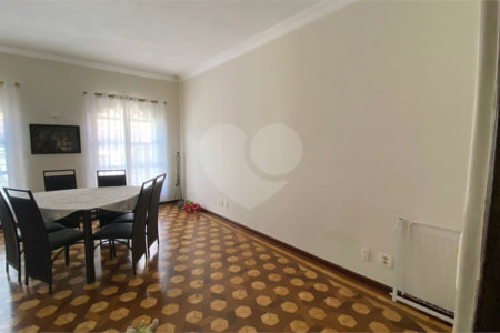Casa de Vila à venda com 4 suítes em Jardim Santa Rosália, Sorocaba, SP