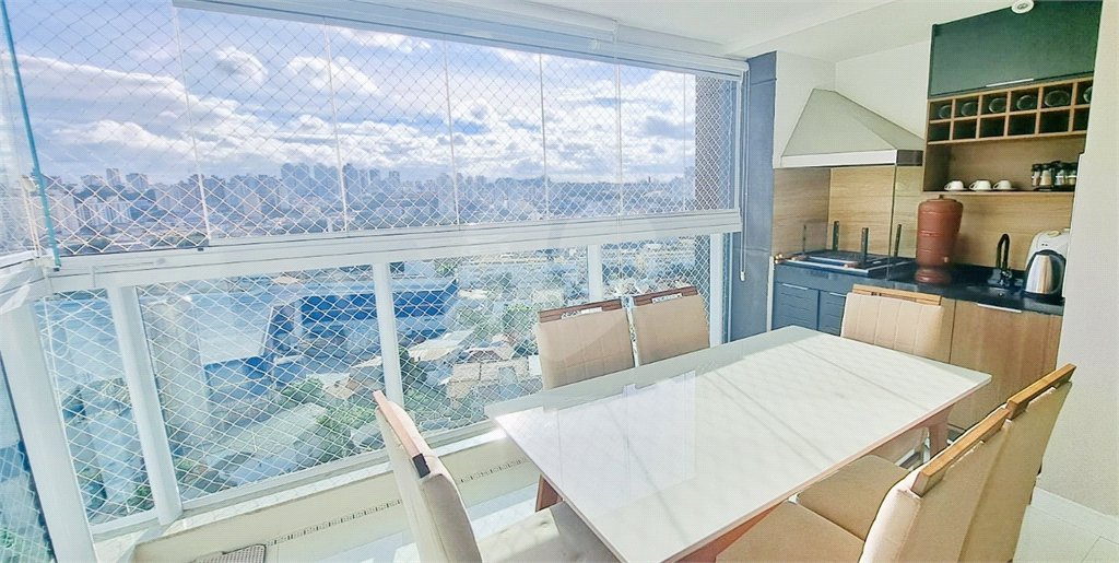 Apartamento à venda com 2 suítes em Vila Scarpelli, Santo André, SP