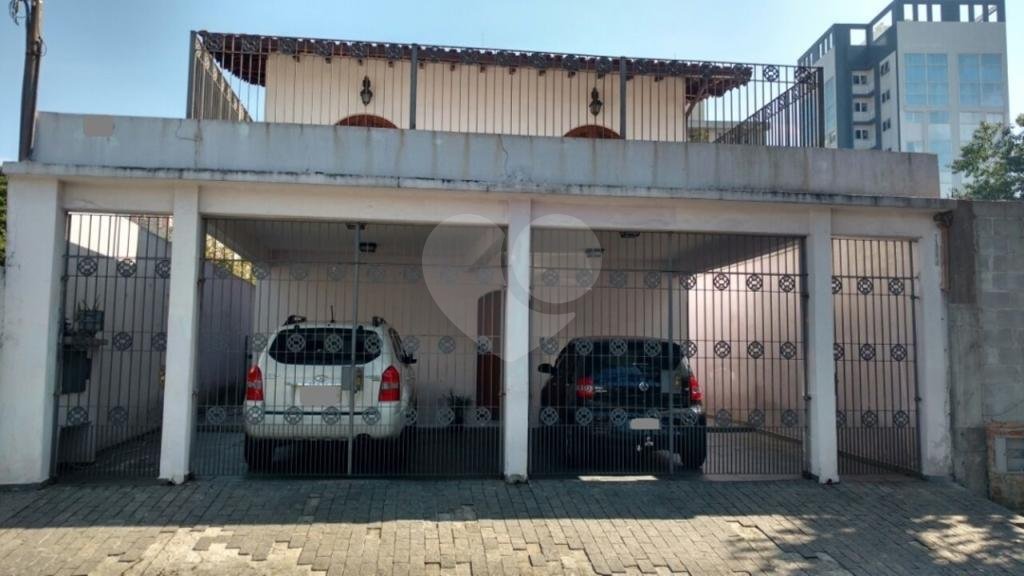 Sobrado à venda com 4 quartos, sendo 1 suíte, em Vila Vitório Mazzei, São Paulo, SP