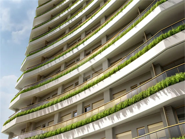 Apartamento à venda com 3 suítes em Moema, São Paulo, SP