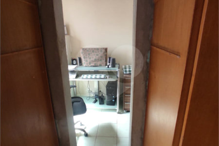 Casa à venda com 3 quartos, sendo 1 suíte,  em Vila Rosália, Guarulhos, SP