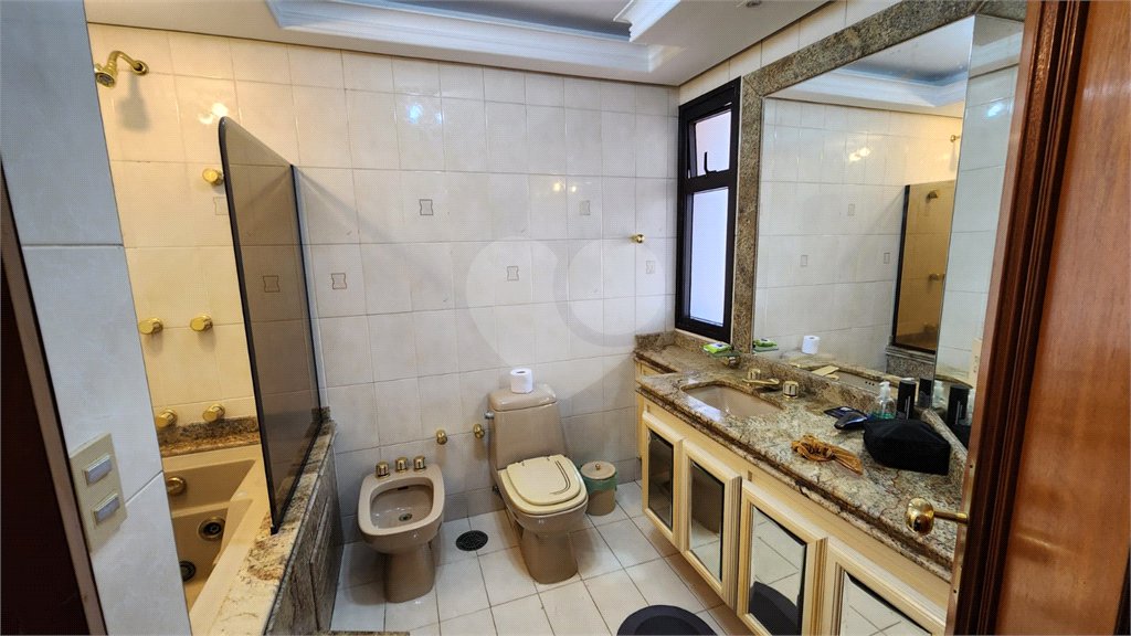 Apartamento à venda com 4 suítes em Bosque da Saúde, São Paulo, SP