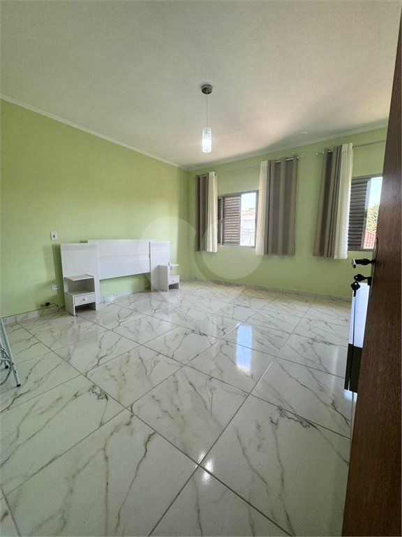 Sobrado à venda com 5 quartos, sendo 1 suíte, em Vila Medeiros, São Paulo, SP