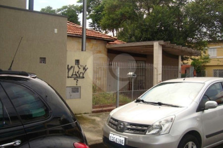 Casa Térrea à venda com 3 quartos em Vila Cordeiro, São Paulo, SP