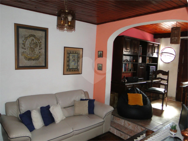 Sobrado à venda com 2 quartos em Vila Guarani, São Paulo, SP