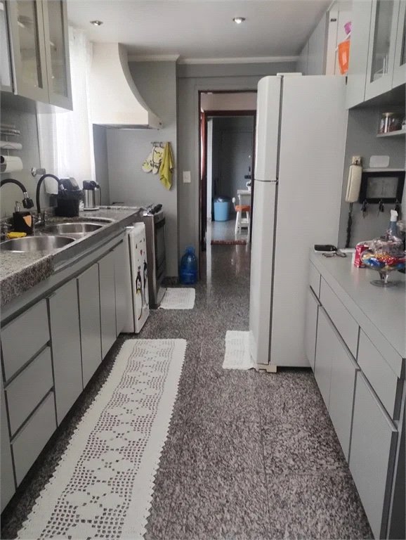 Apartamento à venda ou para alugar com 4 quartos, sendo 1 suíte, em Vila Andrade, São Paulo, SP