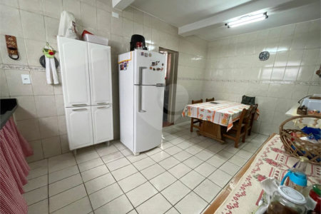 Casa Térrea à venda com 2 quartos, sendo 1 suíte, em Chora Menino, São Paulo, SP