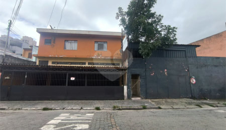 Sobrado à venda com 5 quartos, sendo 2 suítes,  em Jardim Monte Kemel, São Paulo, SP