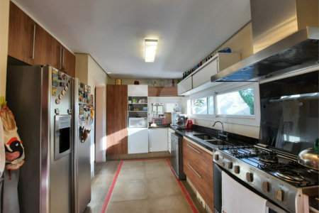 Casa à venda com 4 suítes no condomínio Las Cumbres, São Paulo - SP