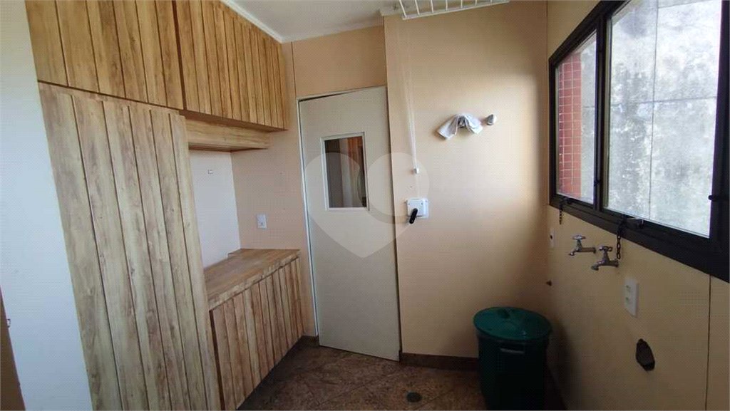 Duplex para alugar com 3 suítes em Real Parque, São Paulo, SP
