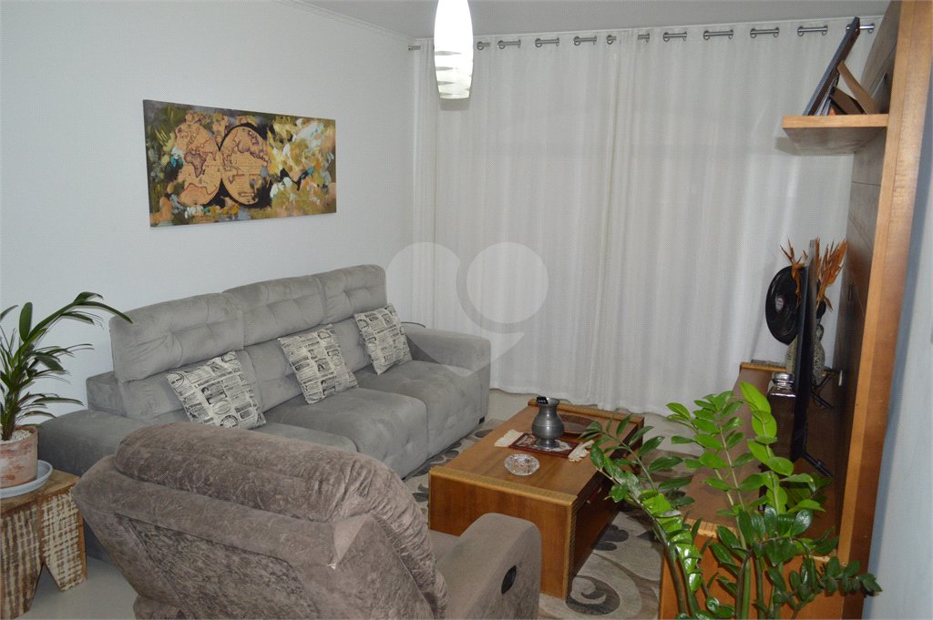 Casa à venda com 3 quartos, sendo 1 suíte, em Jardim Prudência, São Paulo, SP