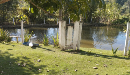 Chácara à venda com 6 quartos, sendo 1 suíte,  no Centro, Biritiba-mirim, SP
