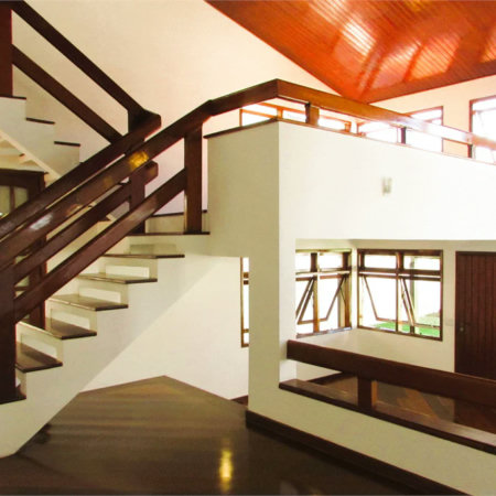 Casa para alugar com 4 quartos, sendo 2 suítes, em Cidade São Francisco, São Paulo, SP