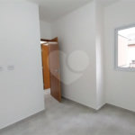Apartamento novo Região Jardim do São Paulo com – 40 metros - 2 dormitórios - 1 banheiro, sala - cozinha e 1 vaga.