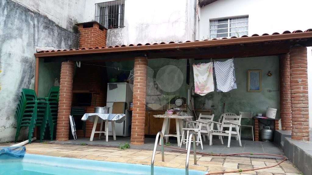 Casa à venda com 3 quartos em Horto, São Paulo, SP