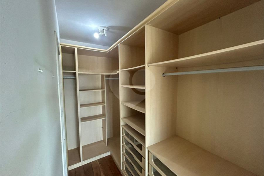 Casa para alugar com 3 suítes no condomínio Alpes da Cantareira, Mairiporã - SP
