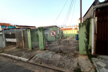 Terreno à venda com 2 quartos em Vila Paulo Silas, São Paulo, SP