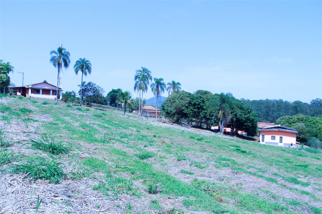 Sítio à venda com 8 quartos em Parque Rio Abaixo, Atibaia, SP