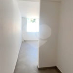 Casa à venda com 4 quartos, sendo 2 suítes, no condomínio Residencial Green Ville, Rio de Janeiro - RJ