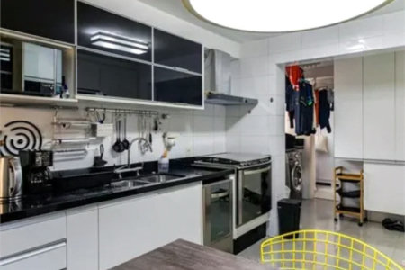 Apartamento à venda com 4 quartos, sendo 3 suítes, em Paraíso do Morumbi, São Paulo, SP