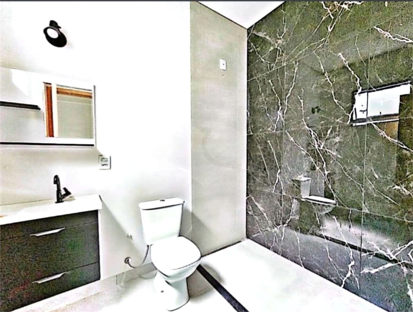 Casa à venda com 2 quartos, sendo 1 suíte,  no condomínio Only Residence, Ribeirão Preto - SP