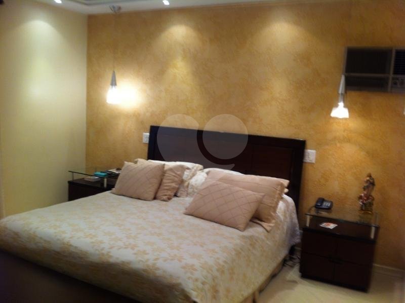 Apartamento à venda com 4 suítes em Real Parque, São Paulo, SP