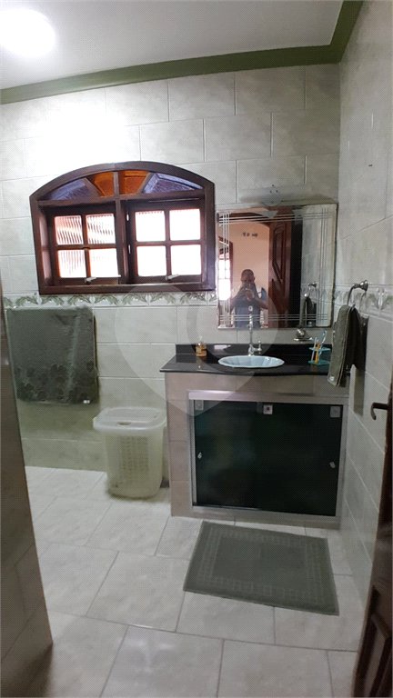Casa à venda com 4 quartos, sendo 1 suíte, em Bangu, Rio de Janeiro, RJ