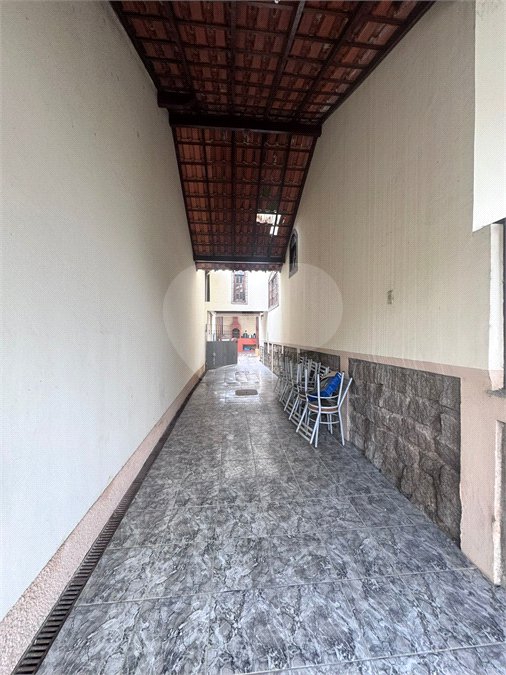 Casa à venda com 5 quartos, sendo 1 suíte, no condomínio Pedra Bonita, Rio de Janeiro - RJ