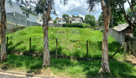 Terreno à venda no condomínio Estância Marambaia, Vinhedo - SP