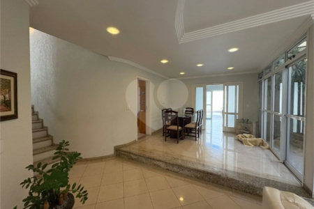Casa à venda com 5 quartos, sendo 3 suítes, no condomínio Granja Olga III, Sorocaba - SP