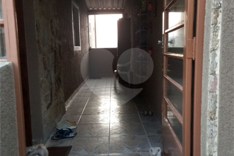 Sobrado à venda com 3 quartos em Jardim Peri, São Paulo, SP