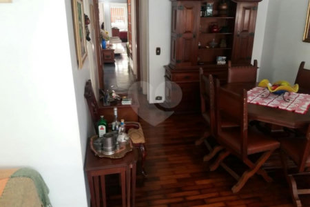 Sobrado à venda com 4 quartos, sendo 1 suíte,  em Brooklin Paulista, São Paulo, SP