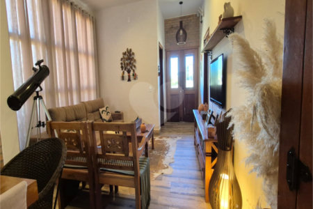 Casa à venda com 4 quartos, sendo 2 suítes,  no condomínio Riviera de Santa Cristina XIII, Paranapanema - SP