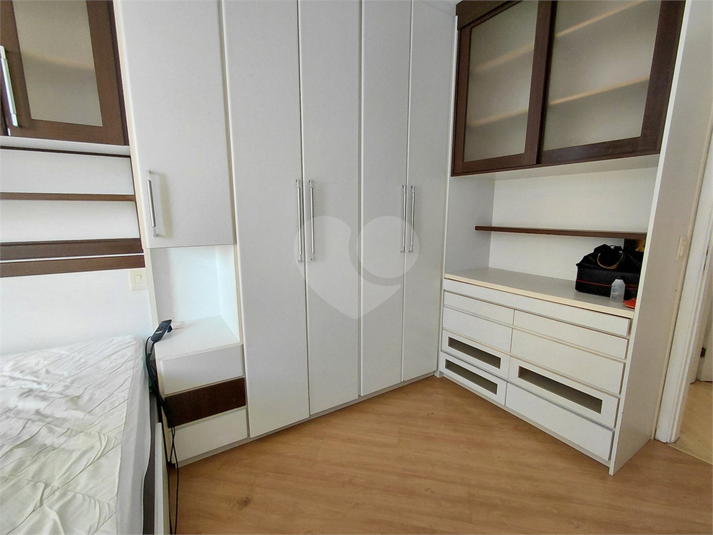 Apartamento à venda com 3 suítes em Vila Romana, São Paulo, SP