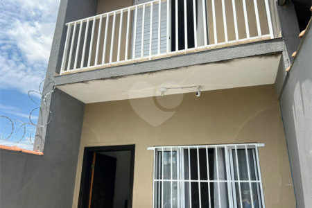 Casa à venda com 2 quartos, sendo 1 suíte, em Vila Barão, Sorocaba, SP