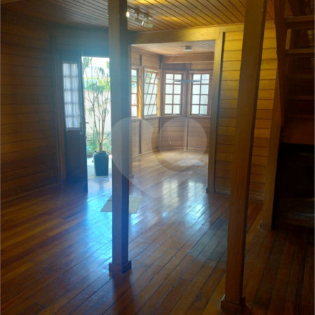 Casa à venda com 3 quartos, sendo 1 suíte, no condomínio Bosque de Greviléa, Vinhedo - SP