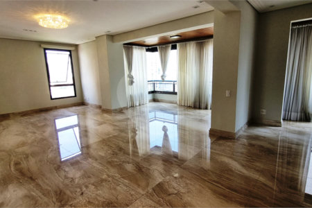 Apartamento à venda com 4 quartos, sendo 3 suítes, em Santana, São Paulo, SP