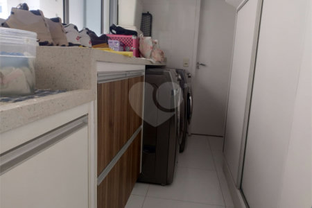 Apartamento à venda com 3 quartos, sendo 1 suíte,  no Centro, São Bernardo do Campo, SP