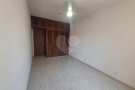 Apartamento à venda com 3 quartos, sendo 1 suíte, em Tijuca, Rio de Janeiro, RJ