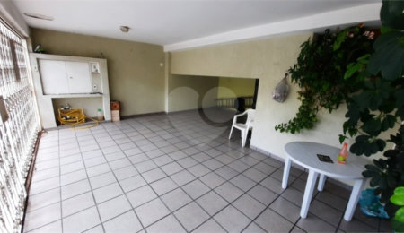 Sobrado à venda com 6 quartos, sendo 2 suítes,  em Santana, São Paulo, SP