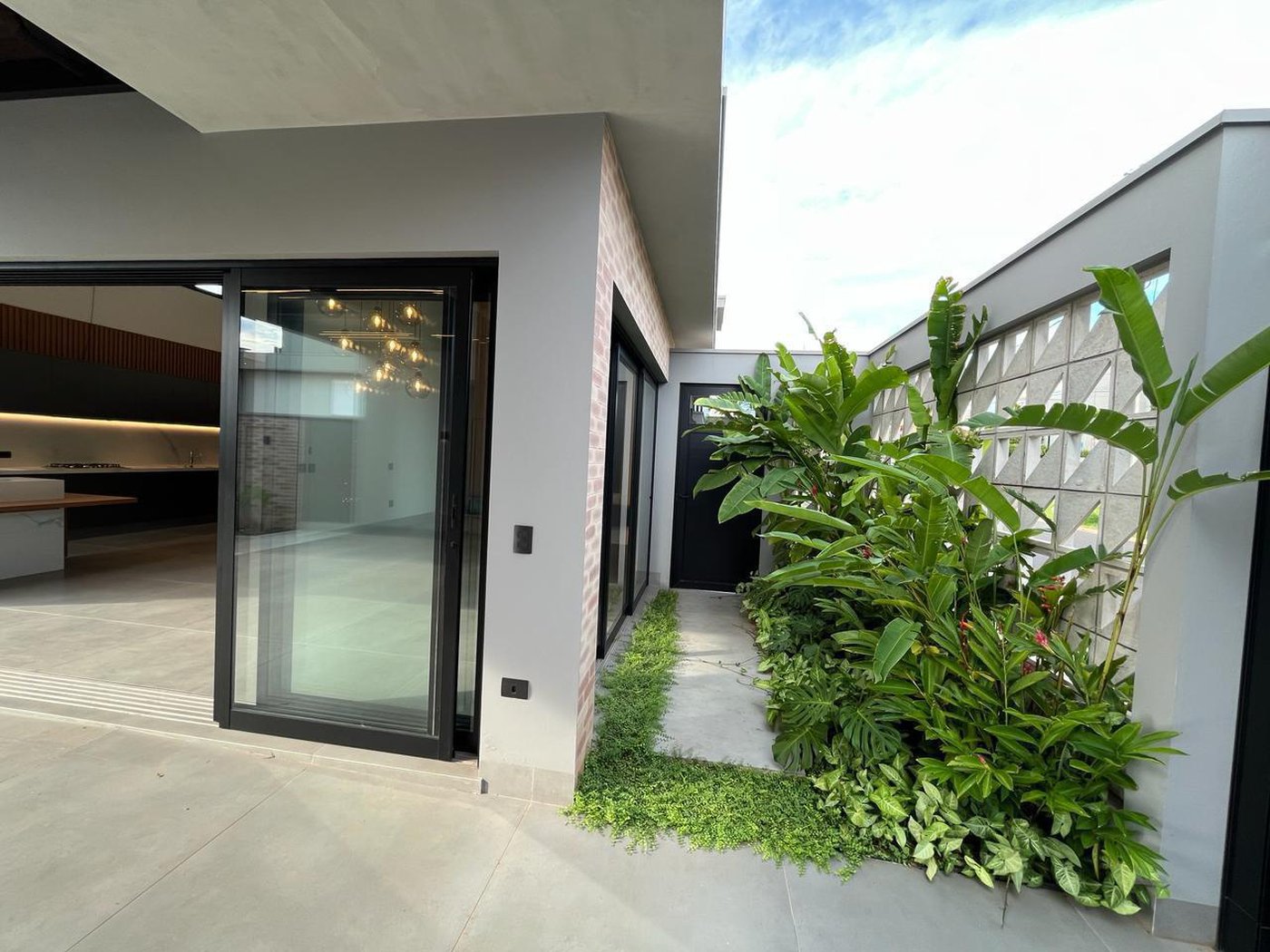 Casa à venda com 3 suítes em Damha III, Presidente Prudente, SP