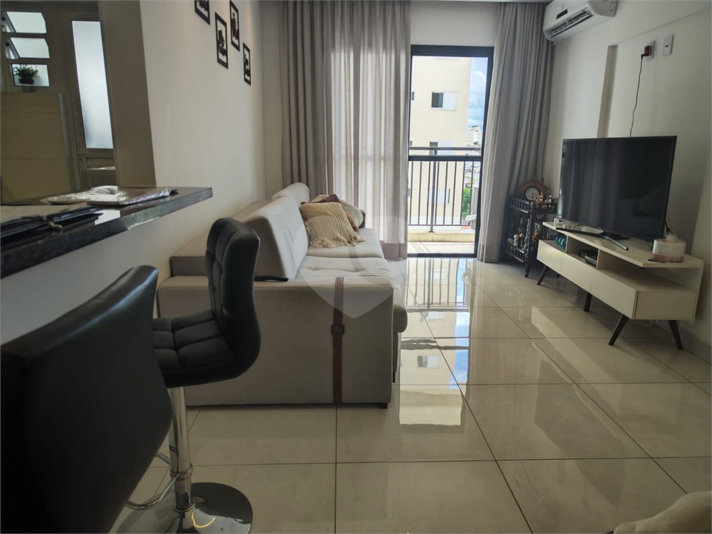 Apartamento à venda com 3 quartos, sendo 1 suíte, em Vila Independência, Sorocaba, SP
