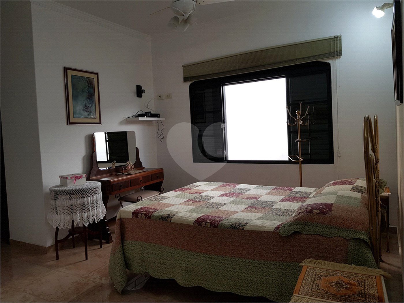 Casa à venda com 3 quartos, sendo 1 suíte, no condomínio City Campo Grande, São Paulo - SP