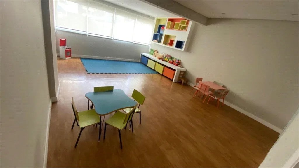 Apartamento à venda com 3 suítes em Vila Romana, São Paulo, SP